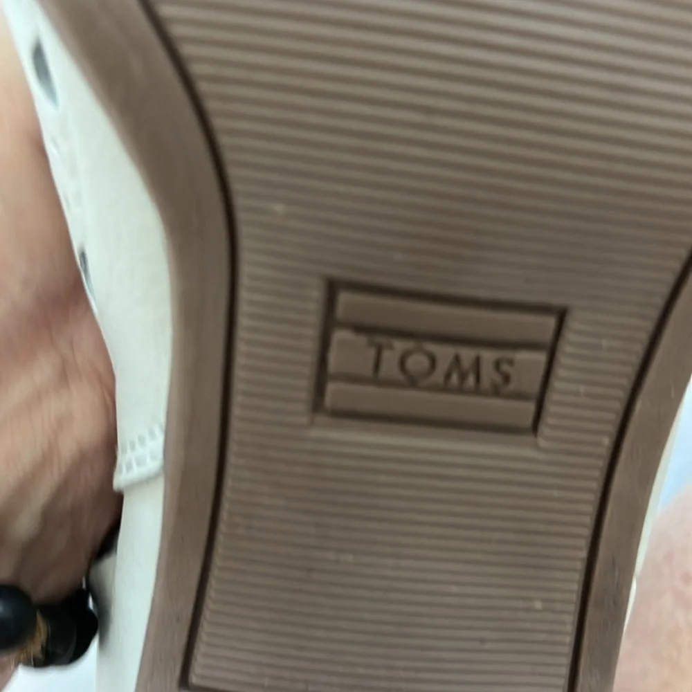 HOT Open Toed Booties - Picture 9 of 9